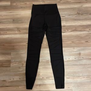 Lululemon leggings, mid rise
